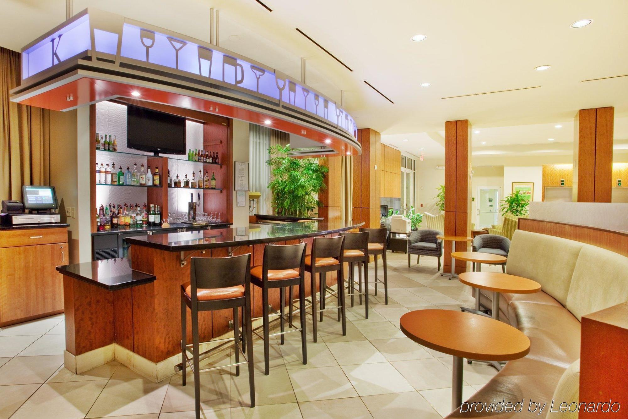 Holiday Inn Atlanta-Gas South Arena Area By Ihg Duluth Buitenkant foto